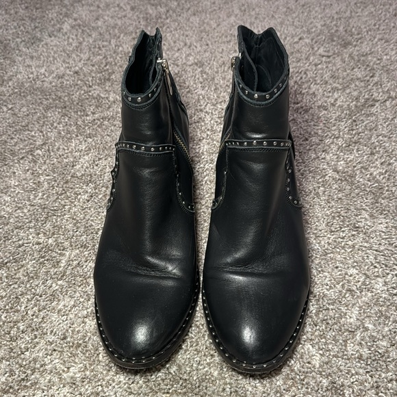 Ankle boots - Picture 2 of 4